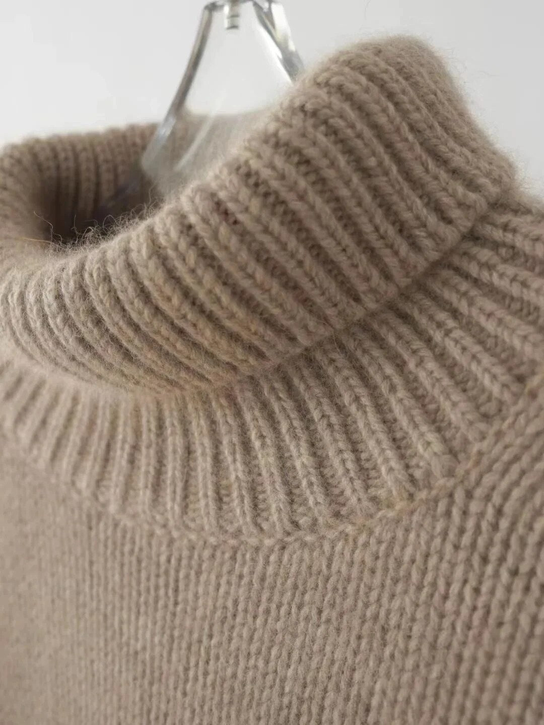 Amy | Casual turtleneck sweater